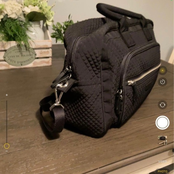 Vera Bradley Weekender - Picture 6 of 9